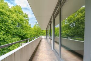 Umlaufender Balkon