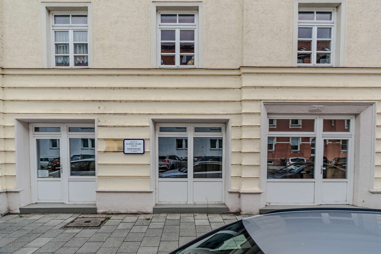 Straßenansicht