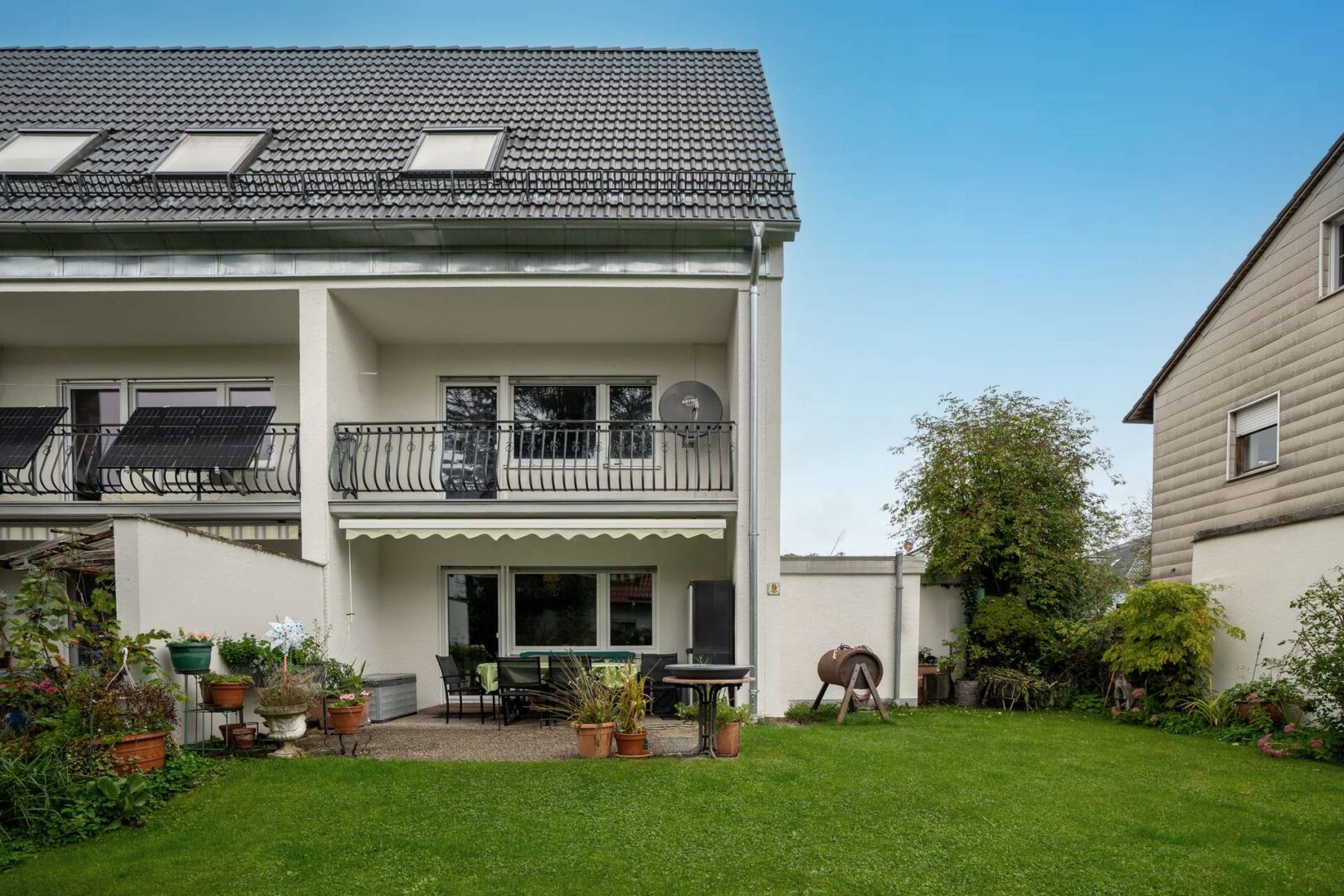 Garten und Außenansicht