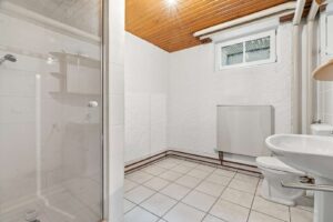 Badezimmer im UG