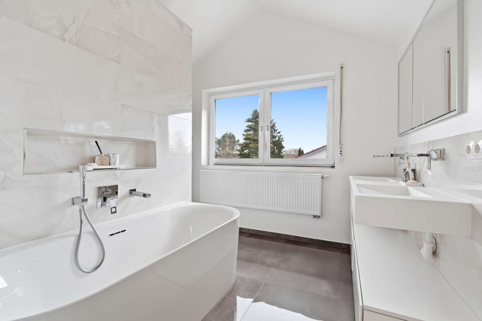 Badezimmer im OG