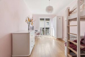 Kinderzimmer / Homeoffice